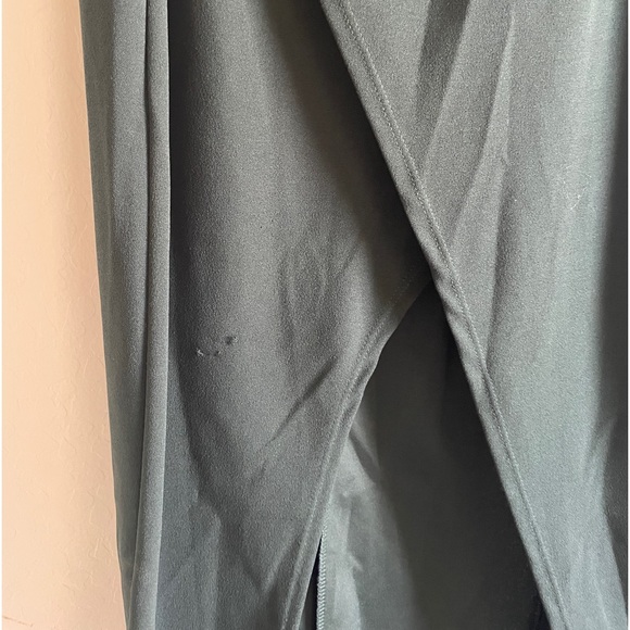 Windsor | v Plunge Long Sleeve Emerald Green Slip Maxi Gown - Picture 5 of 8